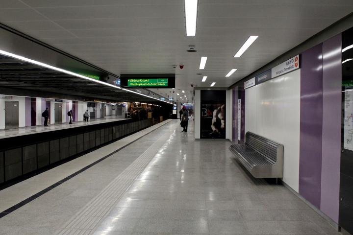 Megújult Újpest-városkapu metróállomás
